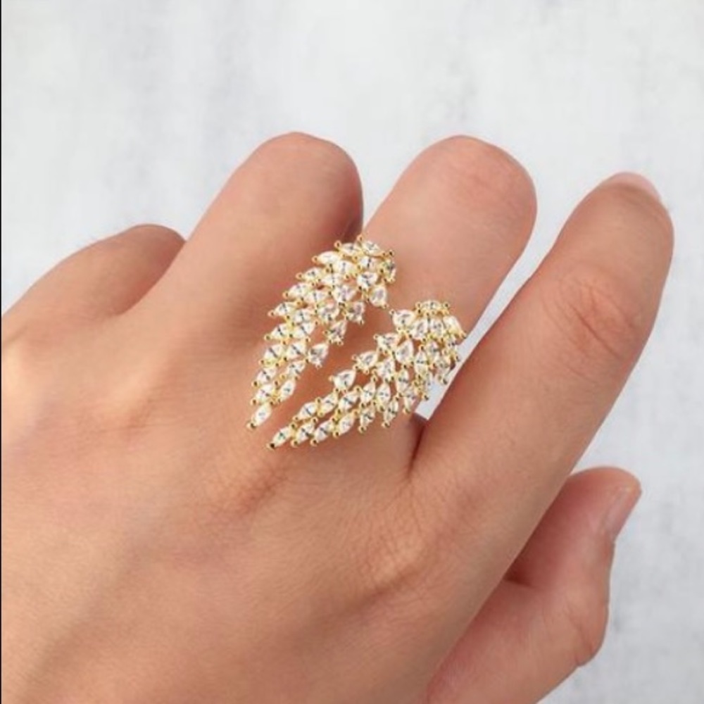 Heavenly Angel wings ring. New